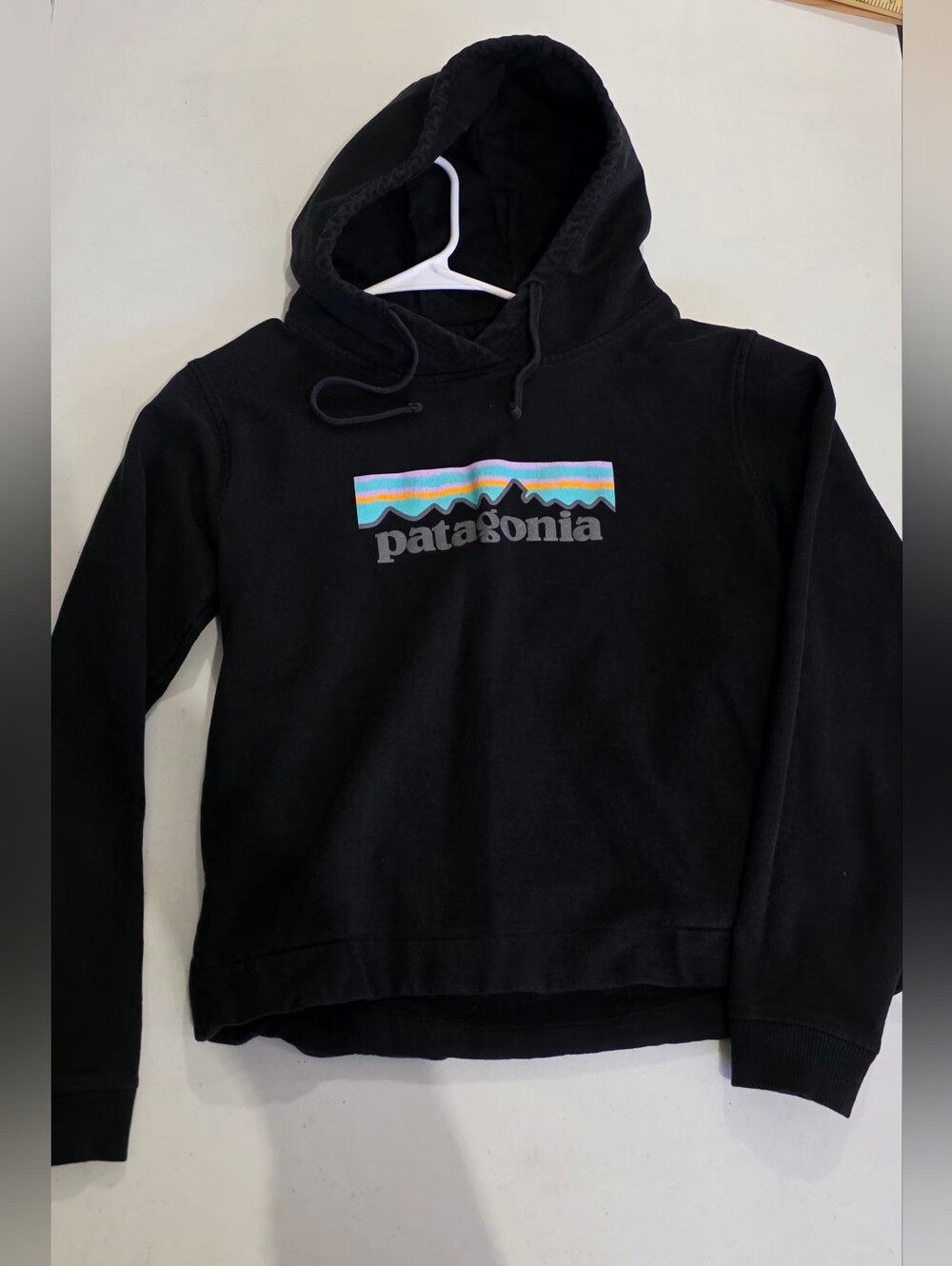 Patagonia Uprisal Hoody Womens S Black Pullover Pastel P-6 Logo Graphic